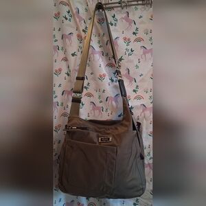 NWOT Tumi Voyager Sumatra Army Green Nylon 3 Area Casual Everyday Hobo Purse Bag